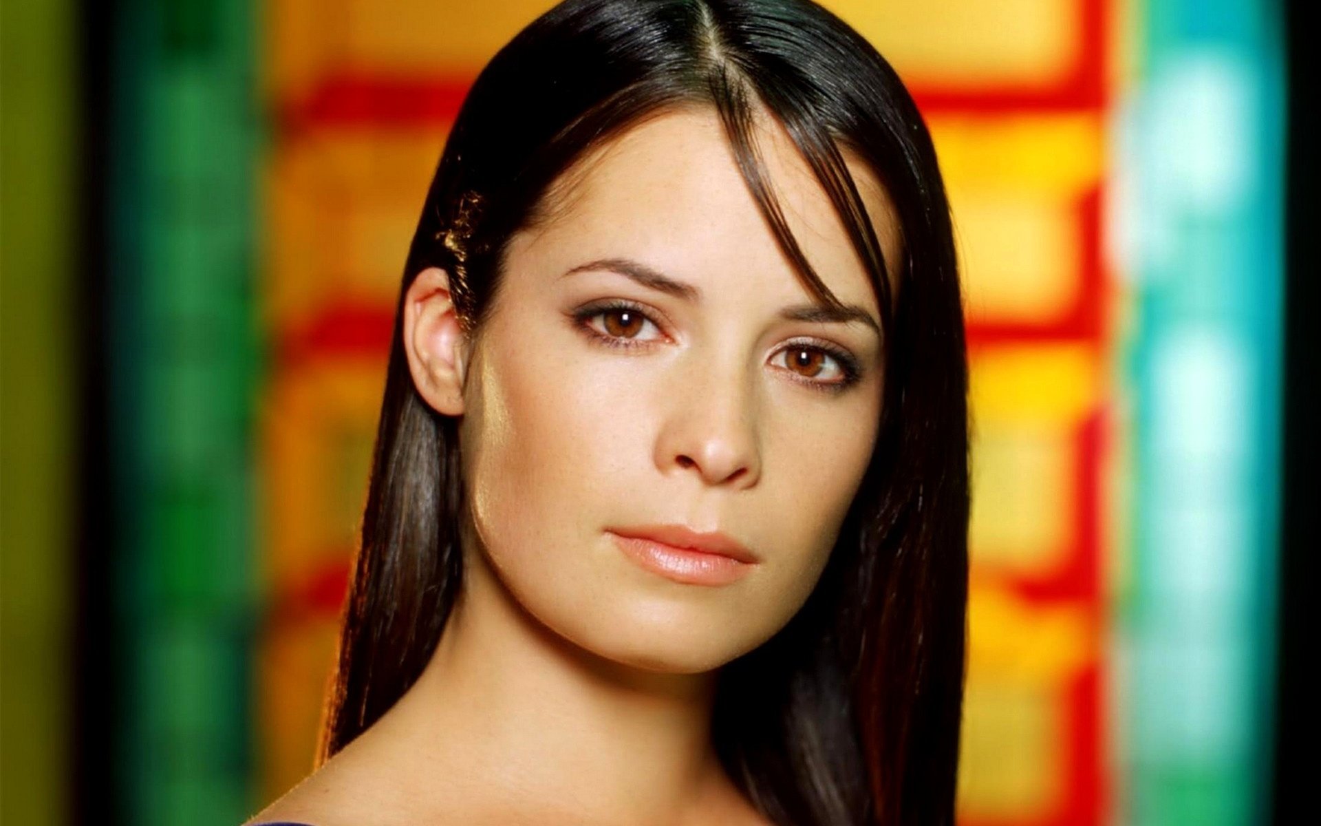 Обои фон, взгляд, актриса, холли мари комбс, background, look, actress, holly marie combs разрешение 1920x1440 Загрузить