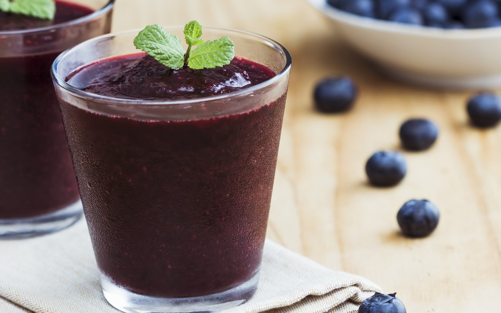 Обои мята, ягоды, черника, стаканы, смузи, mint, berries, blueberries, glasses, smoothies разрешение 3456x3456 Загрузить