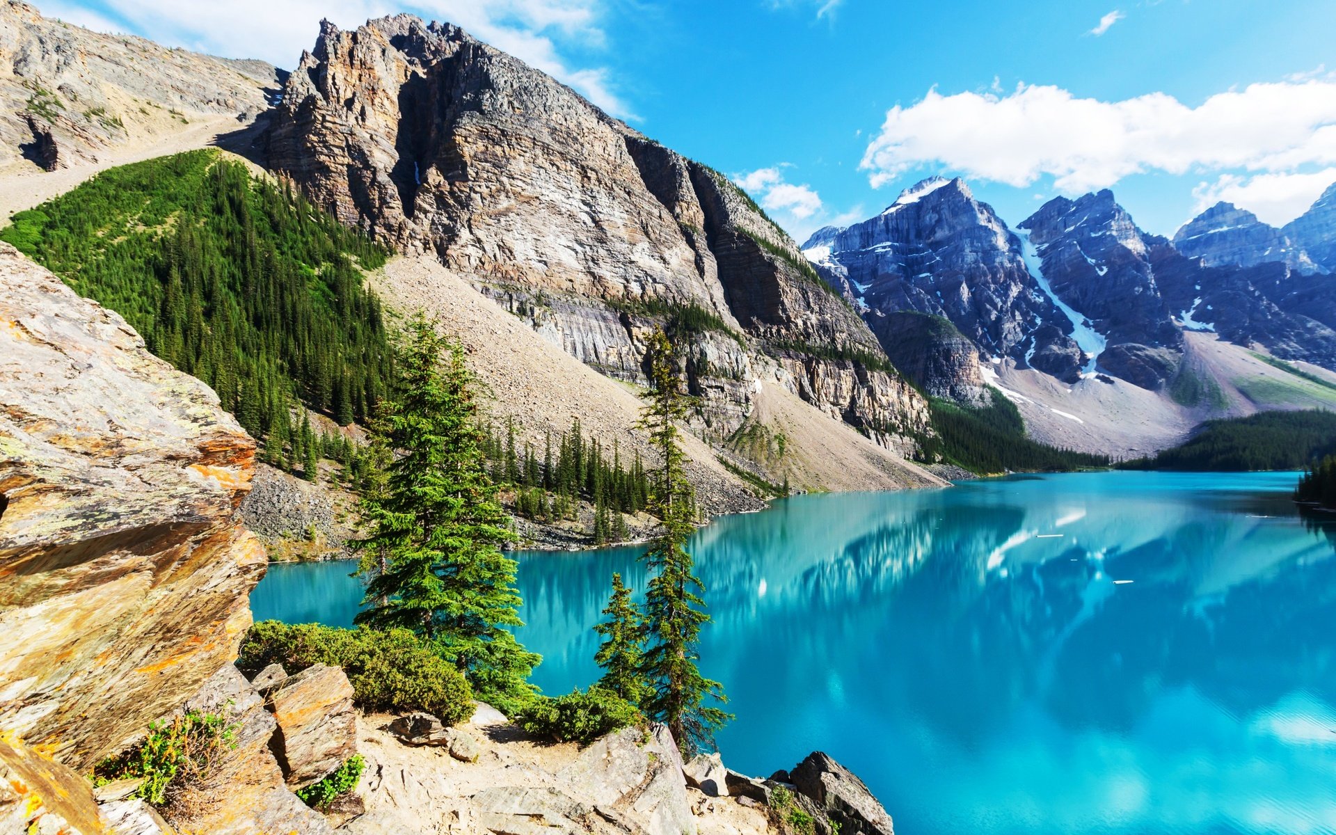 Обои небо, облака, деревья, озеро, горы, природа, отражение, пейзаж, the sky, clouds, trees, lake, mountains, nature, reflection, landscape разрешение 2880x1800 Загрузить