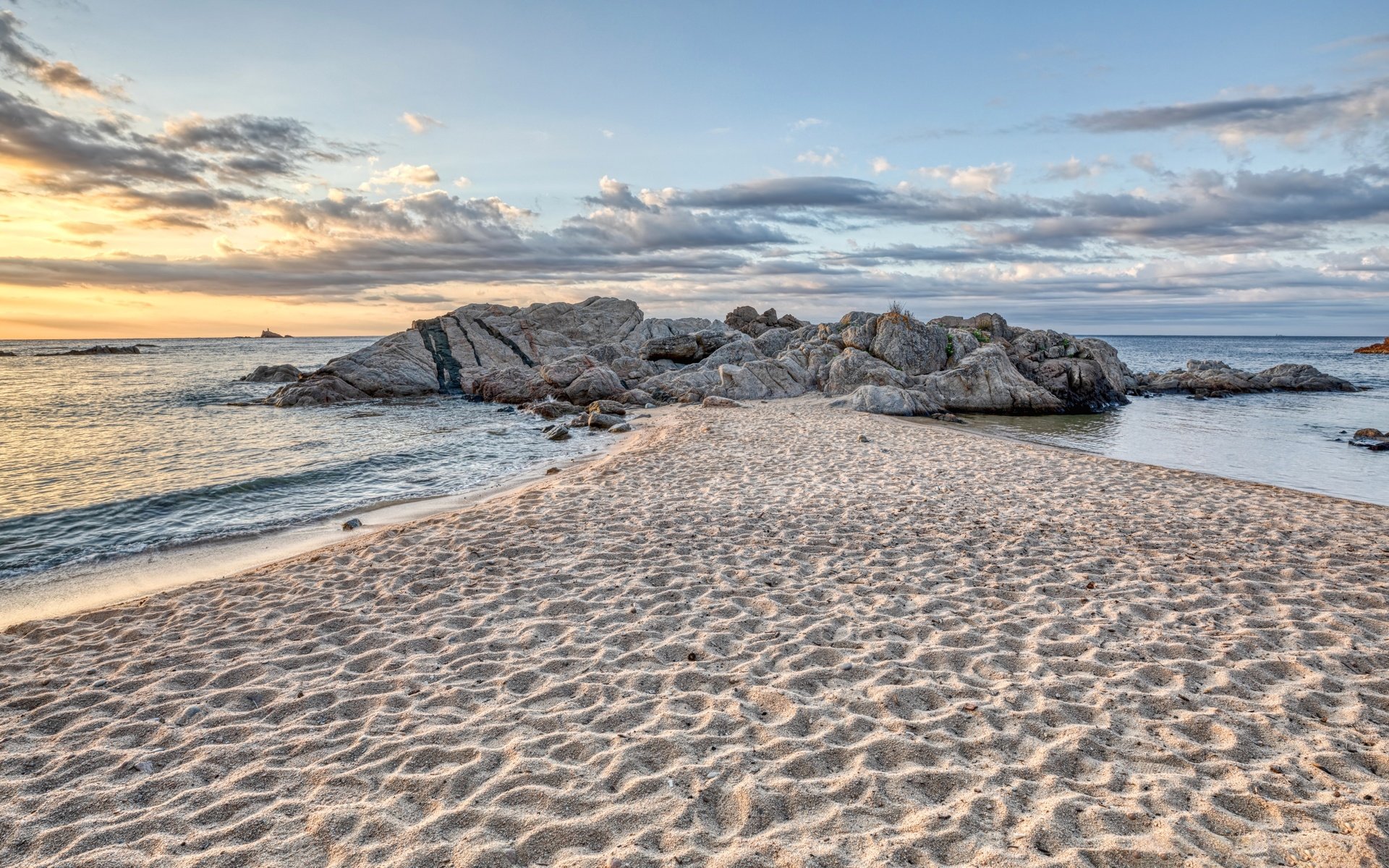 Обои камни, море, песок, испания, stones, sea, sand, spain разрешение 3840x2400 Загрузить