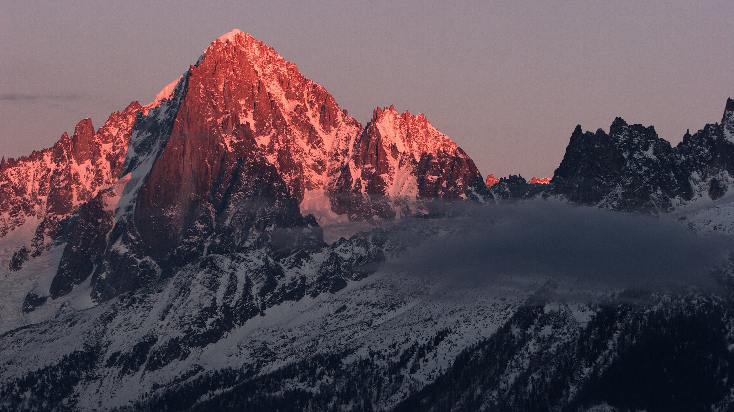 Обои горы, рассвет, облако, mountains, dawn, cloud разрешение 3504x2336 Загрузить