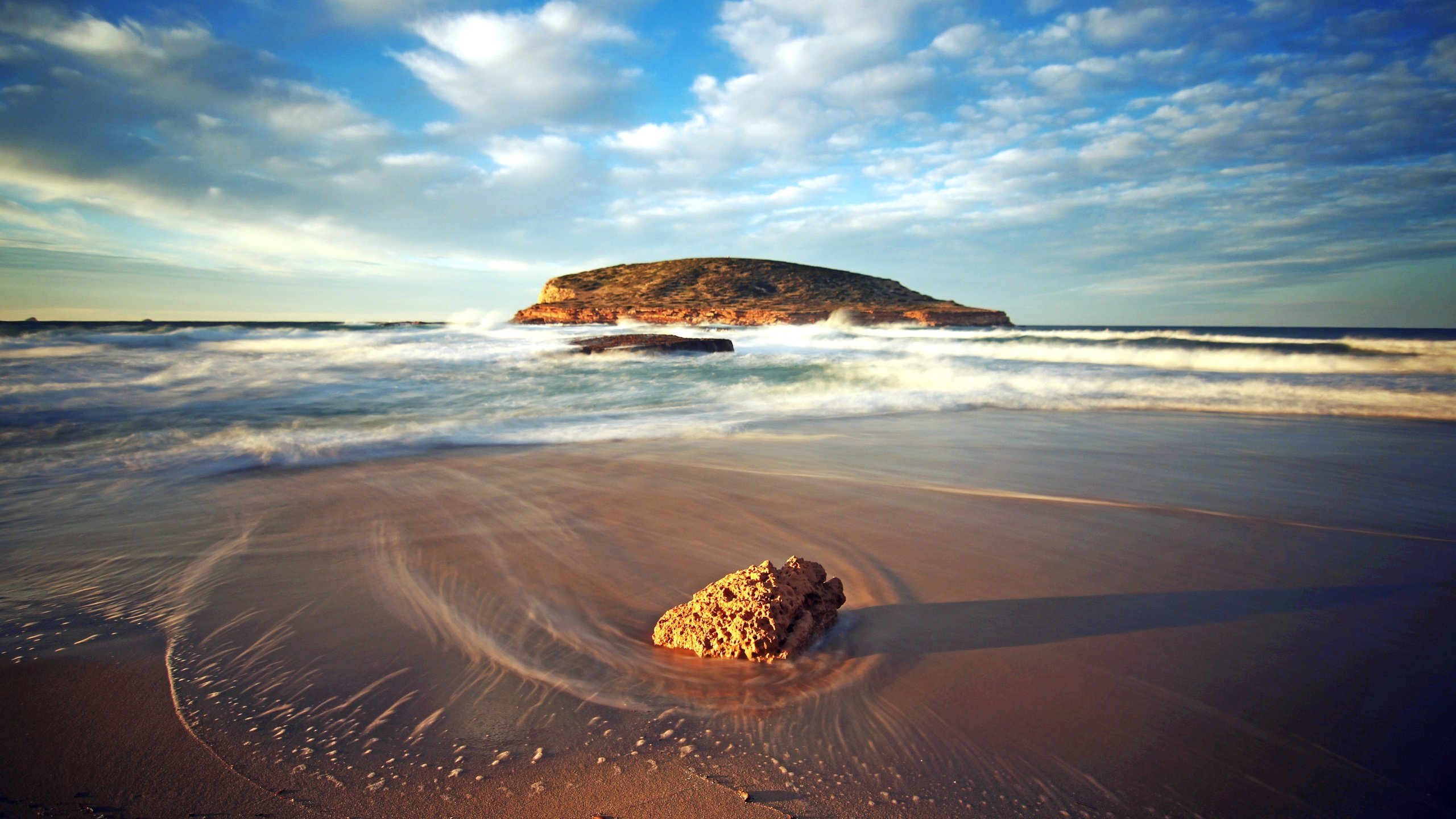 Обои небо, вода, берег, пейзаж, песок, прибой, ибица, the sky, water, shore, landscape, sand, surf, ibiza разрешение 5184x3456 Загрузить