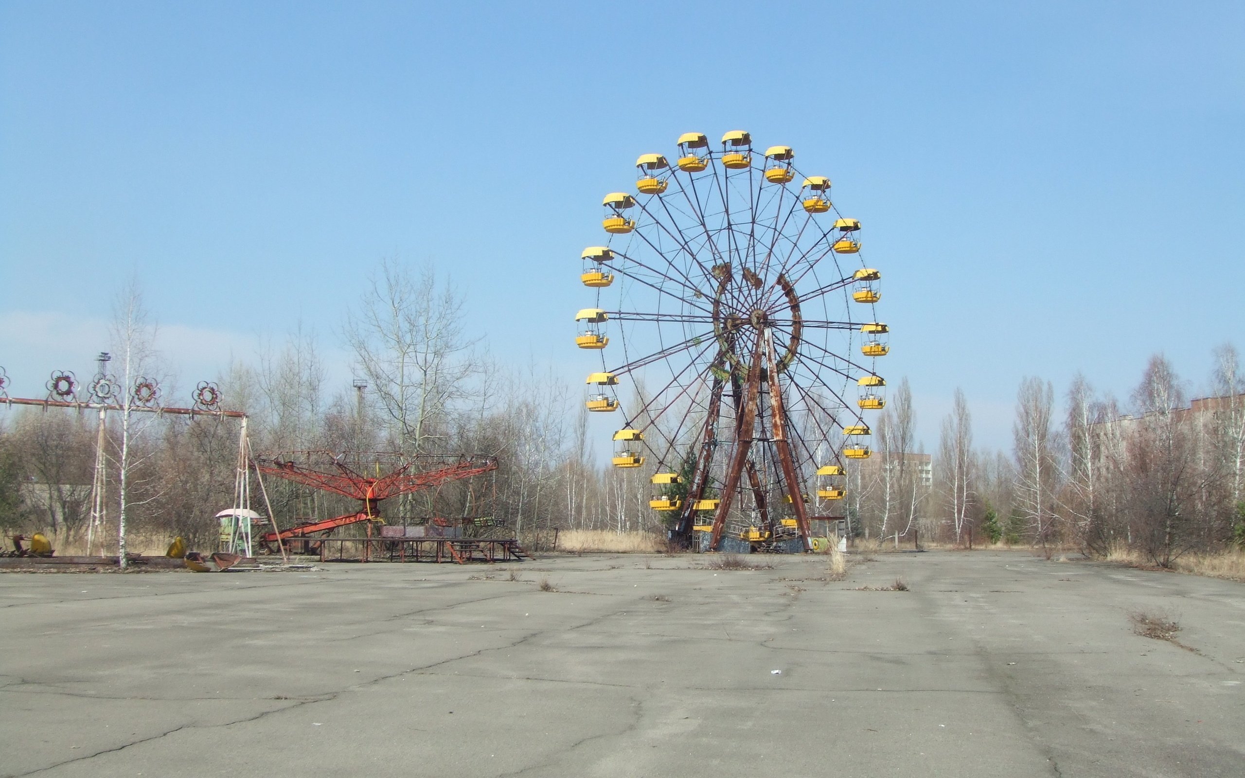 Обои chernobyl -mertvyj -gorod -karusel, chernobyl-mertvyj -gorod -karusel разрешение 2592x1944 Загрузить