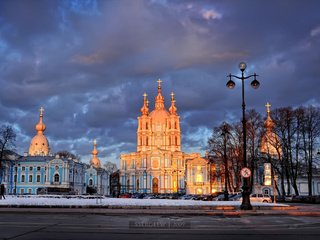 Обои зима, фонарь, санкт-петербург, смольный собор, winter, lantern, saint petersburg, smolny cathedral разрешение 2048x1536 Загрузить