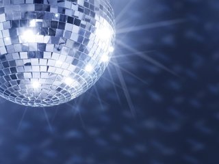 Обои музыка, диско, диско шар, блики от шара, зеркальный, music, disco, disco ball, the glare from the ball, mirror разрешение 1920x1080 Загрузить