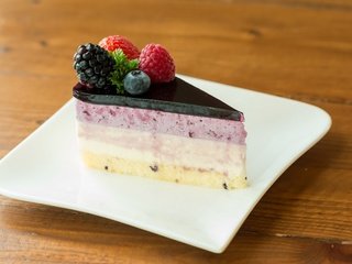 Обои ягоды, сладкое, выпечка, торт, десерт, кусочек, berries, sweet, cakes, cake, dessert, piece разрешение 2880x1921 Загрузить