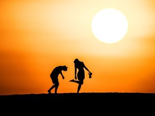 Обои закат, пара, силуэт, couple, sunset, pair, silhouette разрешение 3000x2002 Загрузить