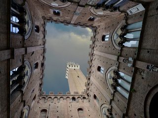 Обои небо, башня, италия, сиена, the sky, tower, italy, siena разрешение 2048x1342 Загрузить