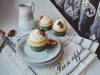 Обои орехи, тарелки, салфетка, сладкое, кексы, nuts, plates, napkin, sweet, cupcakes разрешение 3264x2155 Загрузить