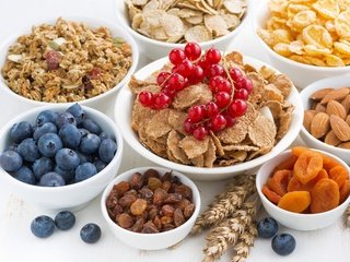 Обои орехи, ягоды, завтрак, мюсли, свежие ягоды, сухофрукты, nuts, berries, breakfast, muesli, fresh berries, dried fruits разрешение 7360x4912 Загрузить