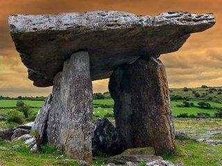 Обои небо, камни, ирландия, дольмен, пулнаброн, the sky, stones, ireland, dolmen, the poulnabrone dolmen разрешение 1920x1080 Загрузить