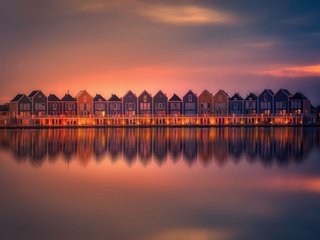 Обои огни, вода, закат, отражение, дома, нидерланды, lights, water, sunset, reflection, home, netherlands разрешение 2000x1437 Загрузить