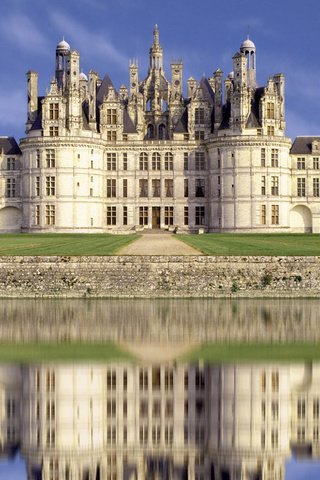 Обои замок, франция, отражение в воде, замок шамбор, castle, france, the reflection in the water, chambord castle разрешение 1920x1200 Загрузить