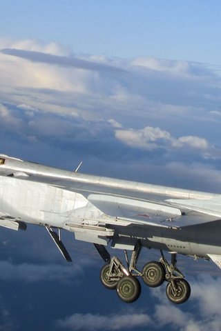 Обои foxhound, миг-31, казани ноксинский спуск самолёт азино-2 взлёт в городе самолёт!, the mig-31 разрешение 1920x1080 Загрузить