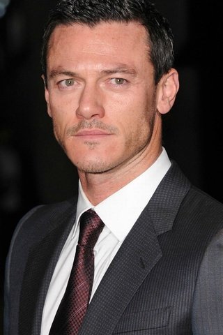 Обои взгляд, лицо, костюм, мужчина, люк эванс, look, face, costume, male, luke evans разрешение 2197x1463 Загрузить