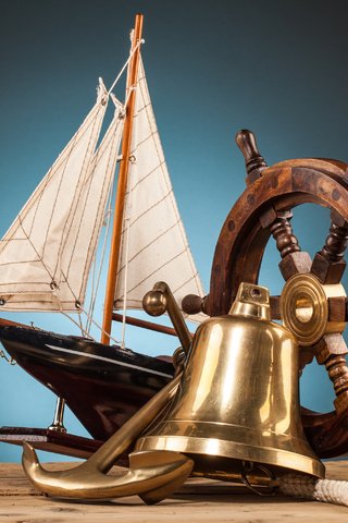 Обои лодка, паруса, якорь, руль, морская тематика, колокол, boat, sails, anchor, the wheel, nautical theme, bell разрешение 2880x2008 Загрузить