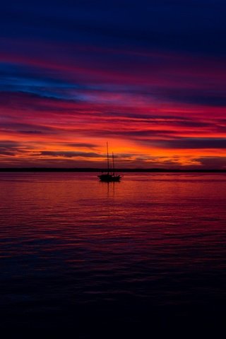 Обои небо, закат, пейзаж, море, горизонт, лодка, the sky, sunset, landscape, sea, horizon, boat разрешение 2560x1600 Загрузить