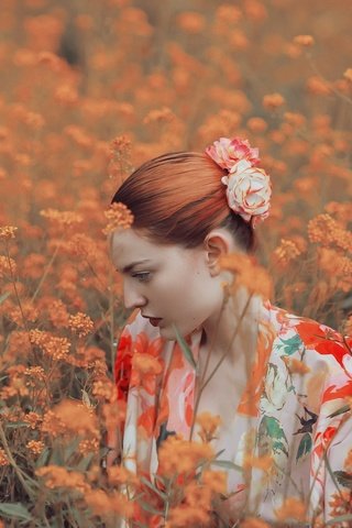 Обои цветы, природа, девушка, профиль, рыжеволосая, flowers, nature, girl, profile, redhead разрешение 2048x1365 Загрузить