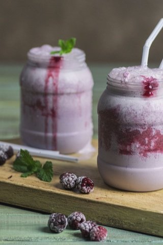 Обои малина, еда, ягоды, завтрак, банки, смузи, raspberry, food, berries, breakfast, banks, smoothies разрешение 2048x1344 Загрузить