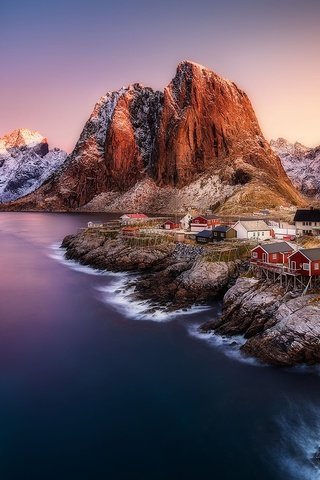 Обои горы, скалы, городок, норвегия, поселение, mountains, rocks, town, norway, settlement разрешение 2048x1238 Загрузить