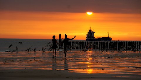 Обои волны, закат, пляж, wave, sunset, beach разрешение 4246x2538 Загрузить