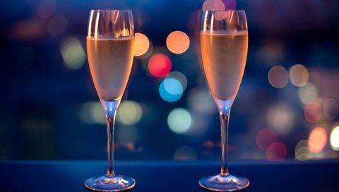 Обои огни, вечер, бокалы, шампанское, lights, the evening, glasses, champagne разрешение 2562x1708 Загрузить