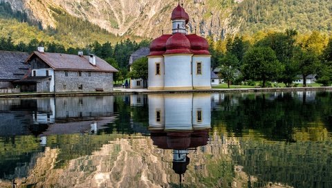 Обои озеро, германия, бавария, st bartholomae, кёнигсзе, церковь святого варфоломея, храм православный, баварии, lake, germany, bayern, königssee, the church of st. bartholomew, the orthodox church, bavaria разрешение 2048x1280 Загрузить