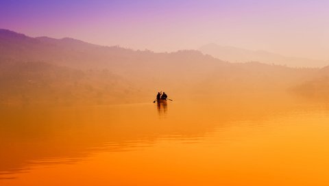 Обои озеро, холмы, утро, туман, рассвет, лодка, lake, hills, morning, fog, dawn, boat разрешение 1920x1200 Загрузить