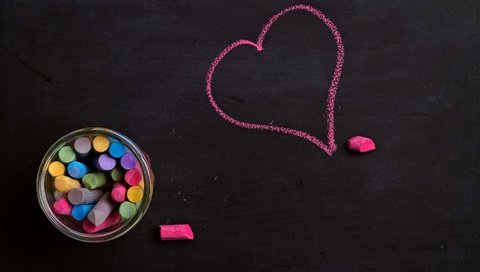 Обои доска, влюбленная, chalk, сердечко, сердечка, я люблю тебя, разноцветные, сердце, любовь, черный фон, мелки, мел, борт, board, heart, i love you, colorful, love, black background, crayons, mel разрешение 2880x1920 Загрузить