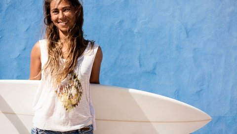 Обои настроение, surfing girl, счастливая девушка estella, лучи солнца, романтика позитив, взгляд, боке wallpaper., отдых, beautiful background, релакс, лучезарная улыбка, серфинг, летнее, лето радость, mood, happy girl estella, the rays of the sun, romance positive, look, bokeh wallpaper., stay, relax, radiant smile, surfing, summer, summer joy разрешение 5760x3840 Загрузить