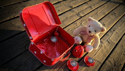 Обои мишка, доски, игра, игрушки, посуда, плюшевый, чемодан, bear, board, the game, toys, dishes, plush, suitcase разрешение 2048x1365 Загрузить