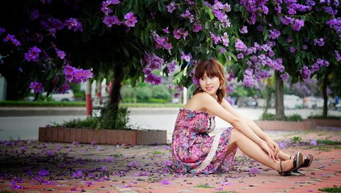 Обои цветы, девушка, платье, лето, ноги, азиатка, сарафан, flowers, girl, dress, summer, feet, asian, sundress разрешение 2560x1600 Загрузить