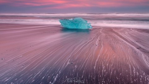 Обои свет, природа, пейзаж, море, пляж, лёд, исландия, light, nature, landscape, sea, beach, ice, iceland разрешение 1920x1200 Загрузить