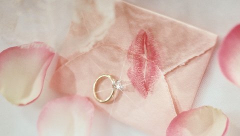 Обои лепестки, кольцо, золото, алмаз, petals, ring, gold, diamond разрешение 3658x2438 Загрузить