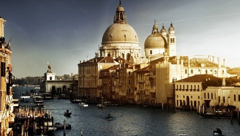 Обои лодки, венеция, канал, италия, архитектура, здания, гондолы, boats, venice, channel, italy, architecture, building, gondola разрешение 2560x1440 Загрузить