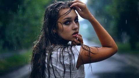 Обои девушка, длинные волосы, портрет, брюнетка, взгляд, модель, дождь, лицо, фотосессия, girl, long hair, portrait, brunette, look, model, rain, face, photoshoot разрешение 1920x1200 Загрузить