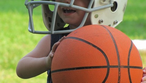 Обои дети, игра, ребенок, мальчик, мяч, баскетбол, children, the game, child, boy, the ball, basketball разрешение 1920x1440 Загрузить