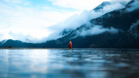 Обои вода, озеро, горы, девушка, платье, туман, гладь, lizzy gadd, water, lake, mountains, girl, dress, fog, surface разрешение 2048x1365 Загрузить