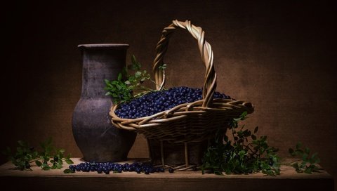 Обои зелень, ягода, корзина, черника, ваза, натюрморт, greens, berry, basket, blueberries, vase, still life разрешение 4840x3136 Загрузить