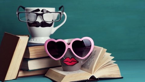 Обои очки, книги, кружки, glasses, books, mugs разрешение 2880x1800 Загрузить