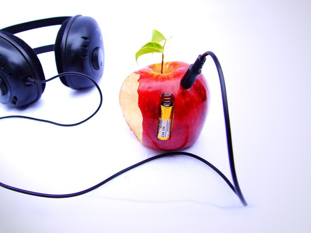 Обои наушники, яблоко, плеер, background beatles n apple, headphones, apple, player разрешение 2560x1600 Загрузить