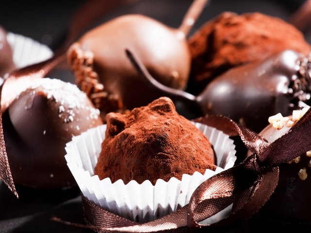 Обои сладости, шоколад, трюфель, sweets, chocolate, truffle разрешение 1920x1200 Загрузить