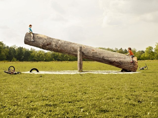 Обои дети, качели, бревно, children, swing, log разрешение 2560x1600 Загрузить