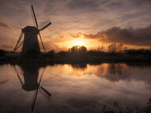 Обои небо, облака, река, солнце, закат, мельница, the sky, clouds, river, the sun, sunset, mill разрешение 4456x2936 Загрузить