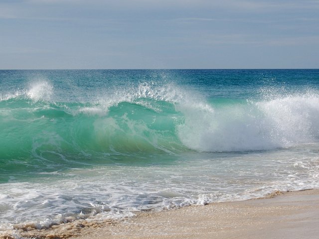 Обои небо, волны, море, пляж, горизонт, волна, the sky, wave, sea, beach, horizon разрешение 1920x1080 Загрузить