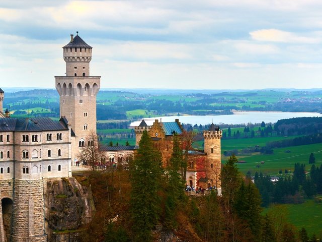 Обои замок, германия, бавария, замок нойшванштайн, castle, germany, bayern, neuschwanstein castle разрешение 3840x2345 Загрузить