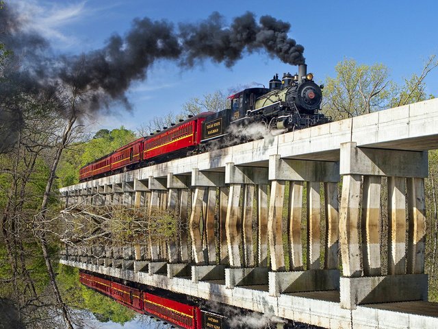 Обои река, железная дорога, отражение, мост, поезд, опоры, river, railroad, reflection, bridge, train, support разрешение 1920x1080 Загрузить