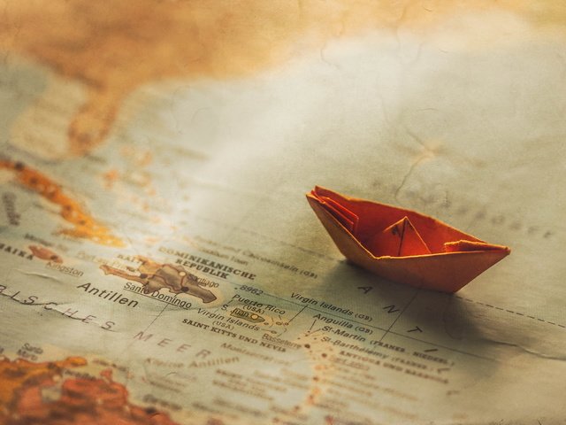 Обои бумага, карта, лодка, кораблик, paper, map, boat разрешение 2560x1707 Загрузить