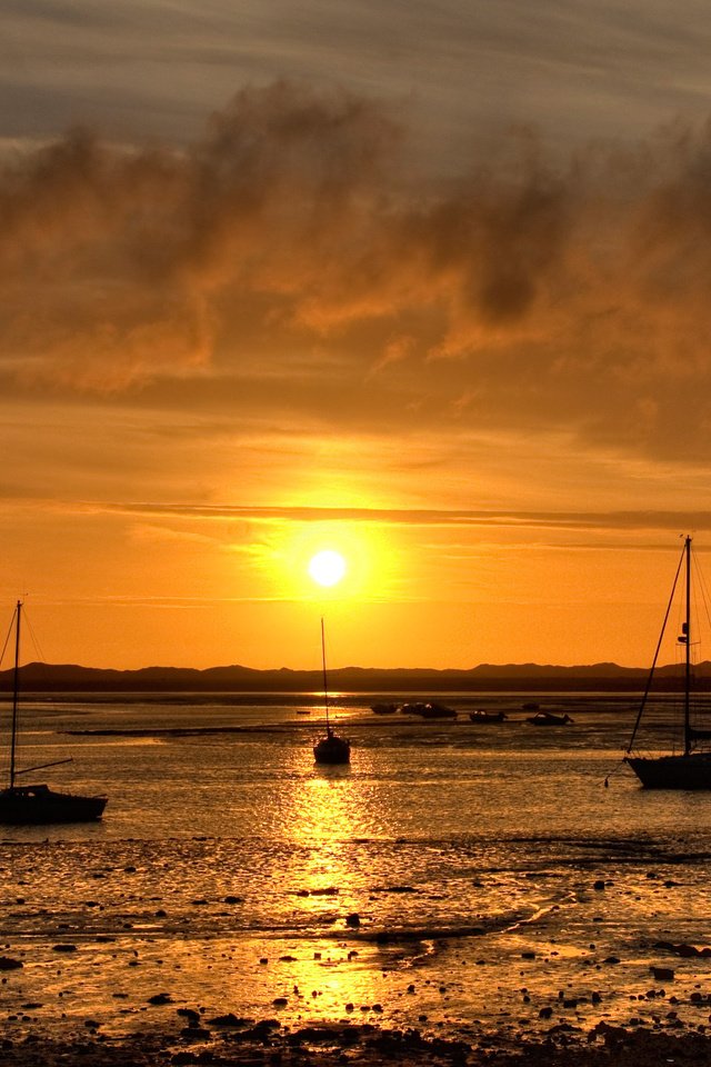 Обои небо, закат, море, яхта, шотландия, the sky, sunset, sea, yacht, scotland разрешение 3873x2410 Загрузить