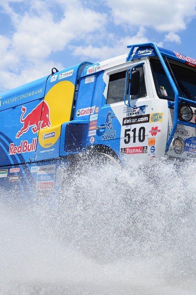 Обои небо, вода, синий, брызги, ралли, red bull, дакар, камаз, the sky, water, blue, squirt, rally, dakar, kamaz разрешение 1920x1080 Загрузить